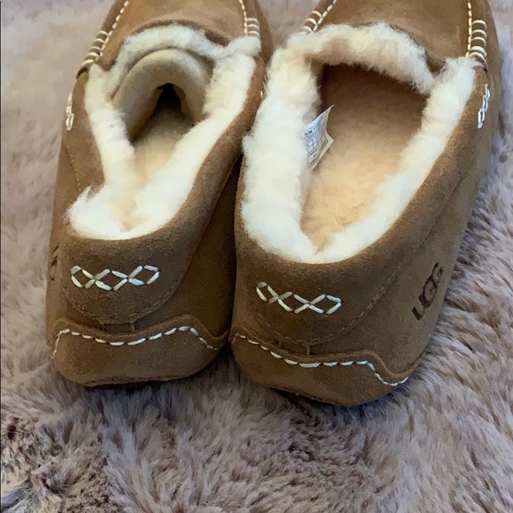 UGG slippers - Picture 3 of 6